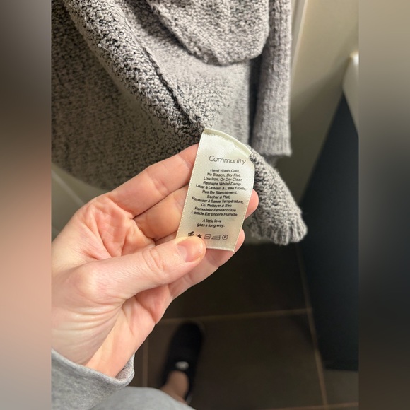 Medium Community Cardigan - Picture 3 of 8